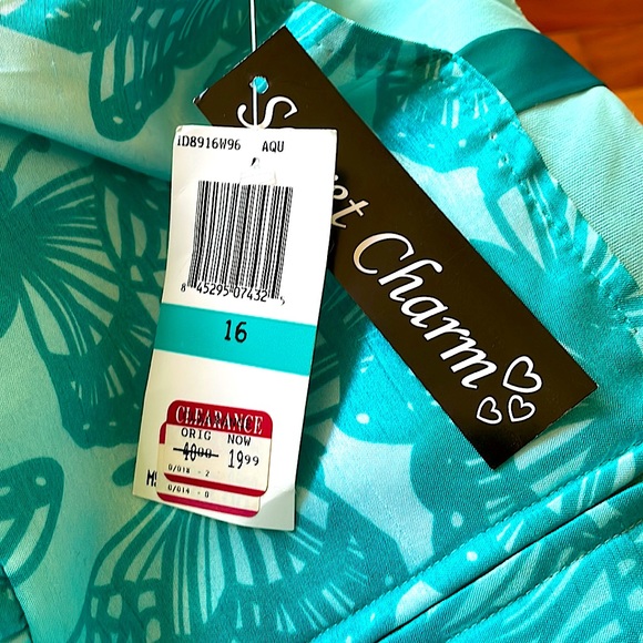 Pretty blue butterfly sundress w/ adjustable tie in back❤️ Perfect for sunny day - Picture 5 of 5